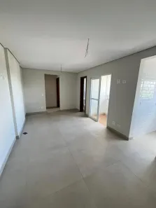 Apartamento com 2 Quartos para alugar, 54m² no Zona 08, Maringá