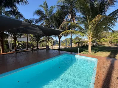 Fazenda/Sítio com 2 Quartos para venda ou aluguel, 300m² no , Hidrolândia