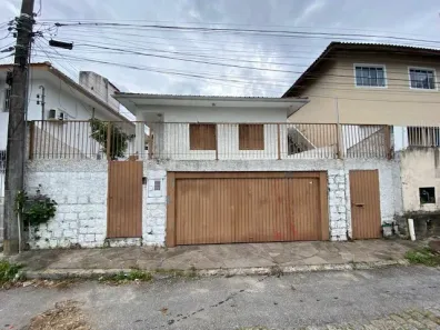 Casa com 4 Quartos à venda, 185m² no Agronômica, Florianópolis