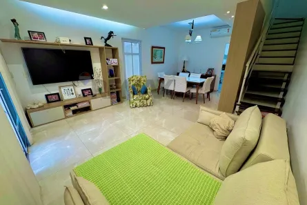 Casa de Condomínio com 3 Quartos à venda, 162m² no Recreio dos Bandeirantes, Rio de Janeiro