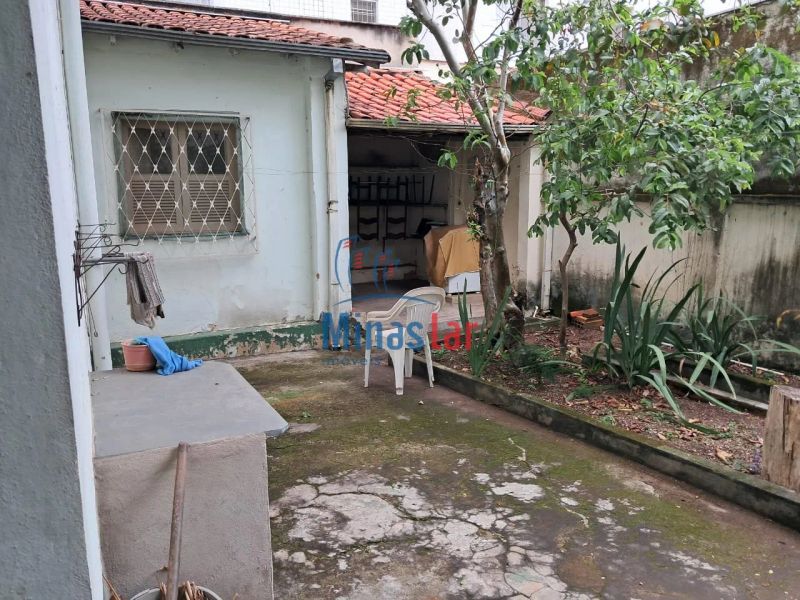 Casa com 3 quartos — Sagrada Família, Belo Horizonte