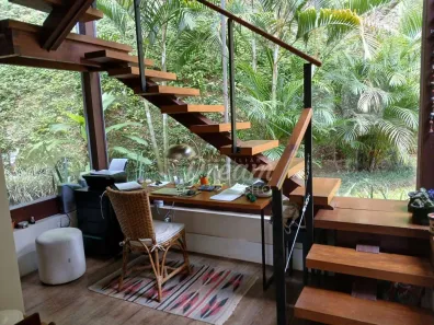 Casa de Condomínio com 4 Quartos à venda, 160m² no Itaipava, Petrópolis