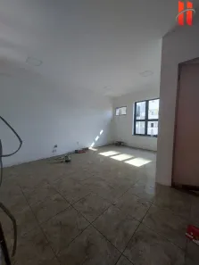 Sala Comercial à venda, 27m² no Jardim Vinte e Cinco de Agosto, Duque de Caxias