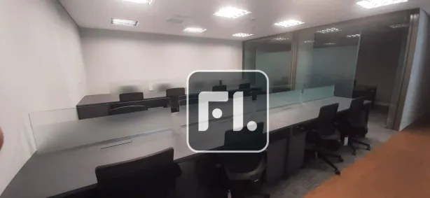 Sala Comercial para alugar, 300m² no Bela Vista, São Paulo