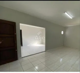 Casa com 3 Quartos à venda, 200m² no Jardim Cristo Rei, Marília