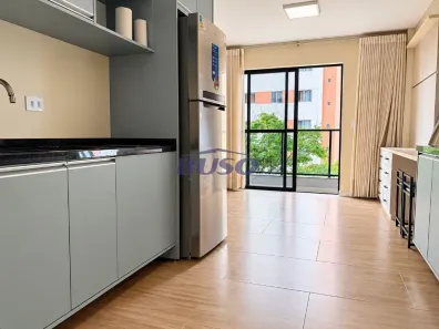 Apartamento com 1 Quarto para alugar, 28m² no Portão, Curitiba
