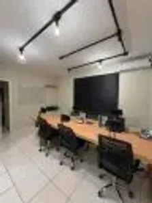 Sala Comercial com 6 Quartos à venda, 160m² no Setor Bueno, Goiânia