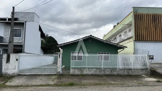 Casa com 2 Quartos à venda, 157m² no Floresta, Joinville