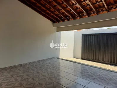 Casa com 3 Quartos à venda, 145m² no Presidente Roosevelt, Uberlândia