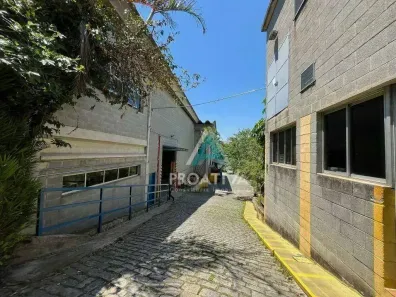 Galpão/Depósito/Armazém à venda, 2100m² no Vila Camilópolis, Santo André