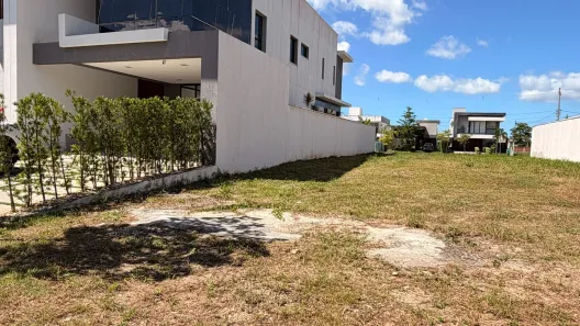 Lote/Terreno à venda, 330m² no Cidade Alpha, Eusébio