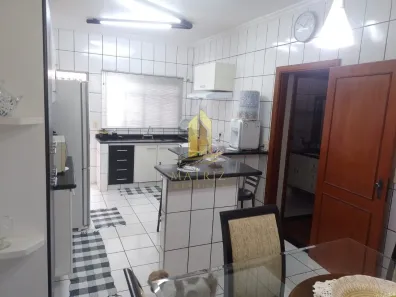 Casa com 3 Quartos à venda, 150m² no Jardim Tropical, Franca