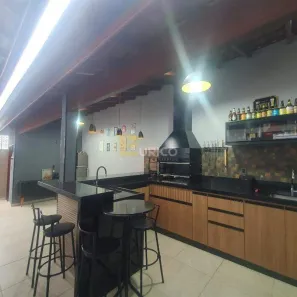 Casa de Condomínio com 3 Quartos à venda, 138m² no Roncáglia, Valinhos