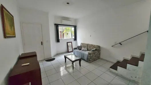 Casa de Condomínio com 2 Quartos à venda, 90m² no Jardim Las Palmas, Guarujá