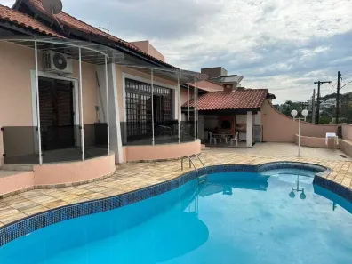 Casa com 3 Quartos à venda, 380m² no Parque Residencial Itapeti, Mogi das Cruzes