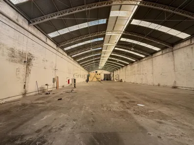 Ponto Comercial para alugar, 1600m² no Jardim Santa Maria, Jacareí
