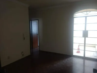 Apartamento com 2 Quartos para alugar, 70m² no Centro, Belo Horizonte