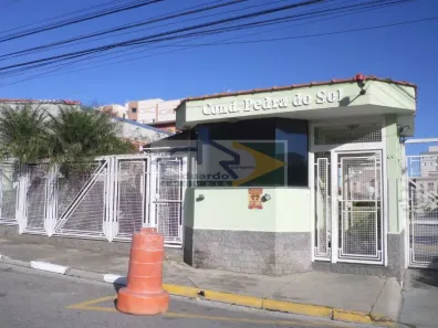 Casa com 3 Quartos para alugar, 56m² no Vila Urupês, Suzano