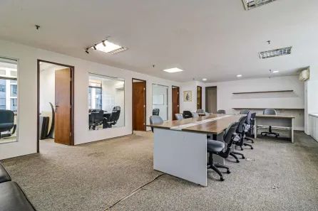 Ponto Comercial para alugar, 100m² no Cidade Monções, São Paulo