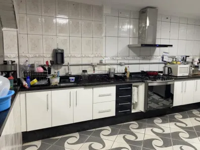 Sobrado com 3 Quartos à venda, 240m² no Jardim Monte Cristo, Suzano