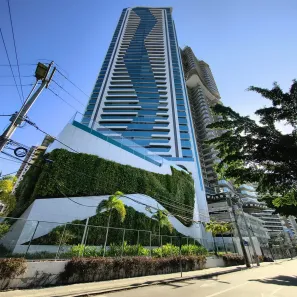 Apartamento com 3 Quartos para alugar, 155m² no Meireles, Fortaleza
