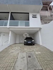 Casa com 3 Quartos à venda, 165m² no Vila Ipiranga, Porto Alegre