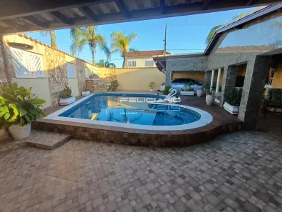 Casa com 3 Quartos à venda, 400m² no Solemar, Praia Grande