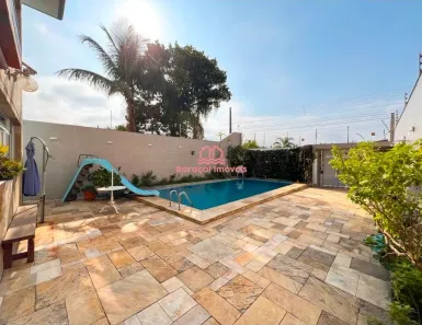 Sobrado com 4 Quartos à venda, 245m² no Caiçara, Praia Grande