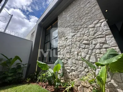 Casa com 3 Quartos à venda, 180m² no Grand Ville, Uberlândia
