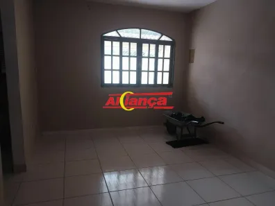 Casa com 3 Quartos para alugar, 250m² no Jardim Angélica, Guarulhos