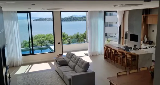 Casa com 3 Quartos à venda, 456m² no João Paulo, Florianópolis