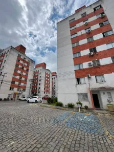 Apartamento com 4 Quartos para alugar, 98m² no Mangabeira, Feira de Santana