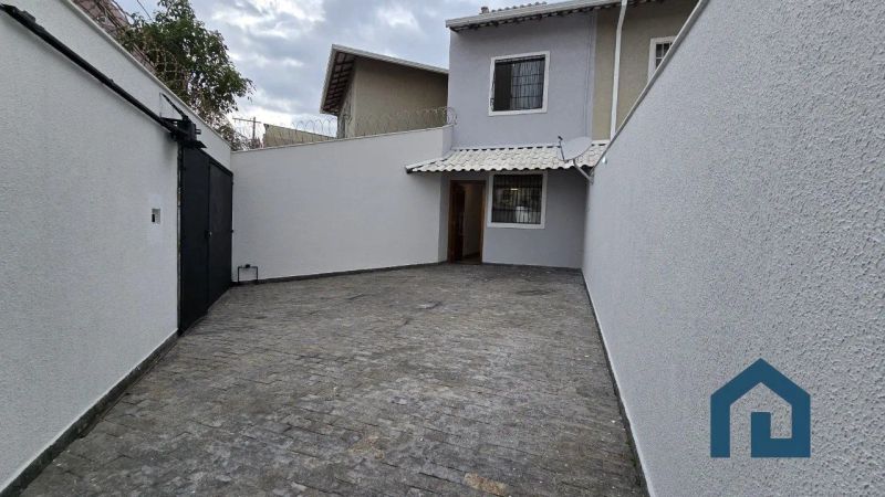 Casa com 2 quartos — Santa Branca, Belo Horizonte