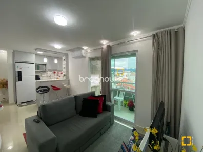 Apartamento com 2 Quartos à venda, 75m² no Centro, Palhoça