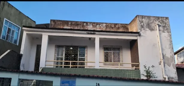 Casa para comprar com 95 m², 2 quartos, 1 banheiro em  Candeal, Salvador
