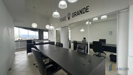 Sala Comercial para alugar, 162m² no Centro, Florianópolis