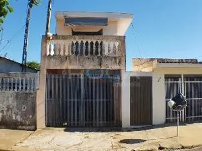 Casa com 3 Quartos à venda, 74m² no Jardim Tangará, São Carlos