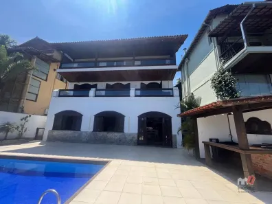 Casa com 4 Quartos à venda, 680m² no Centro, Petrópolis