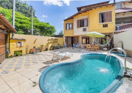 Casa com 4 Quartos à venda, 113m² no Cavalhada, Porto Alegre