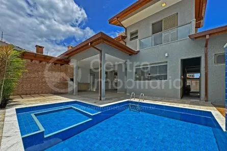 Casa com 4 Quartos à venda, 215m² no Balneario Flórida, Peruíbe