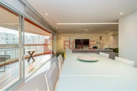 Apartamento com 3 Quartos à venda, 209m² no Moema, São Paulo