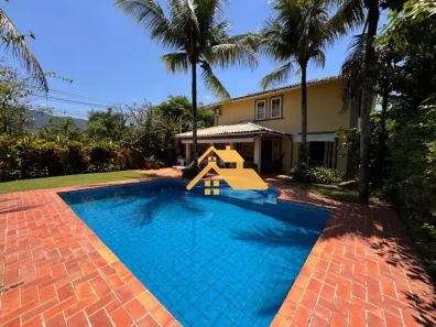 Casa de Condomínio com 5 Quartos para venda ou aluguel, 300m² no Baleia, São Sebastião