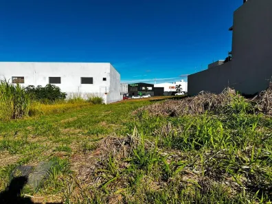 Lote/Terreno à venda, 455m² no FAG, Cascavel