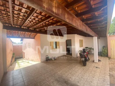 Casa com 3 Quartos para alugar, 190m² no Cidade Jardim, Uberlândia