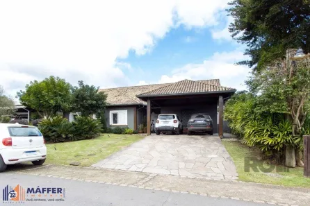 Casa de Condomínio com 3 Quartos à venda, 400m² no Chapéu do Sol, Porto Alegre