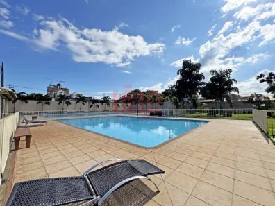 Apartamento com 2 Quartos para alugar, 63m² no Parque Residencial Aeroporto, Maringá