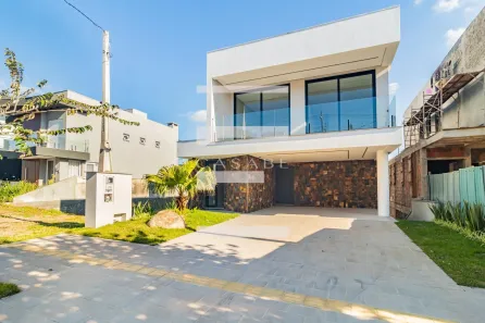 Casa de Condomínio com 3 Quartos à venda, 244m² no Centro, Gravataí