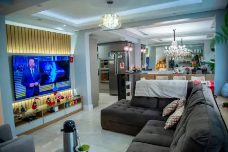 Sobrado com 4 Quartos à venda, 230m² no Estância Velha, Canoas