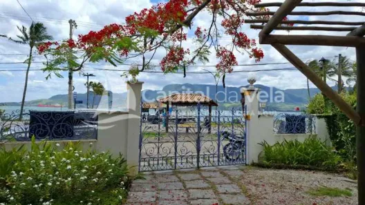 Casa com 4 Quartos para alugar, 272m² no Itaquanduba, Ilhabela