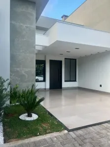 Casa com 2 Quartos à venda, 87m² no Jardim Monte Rei, Maringá